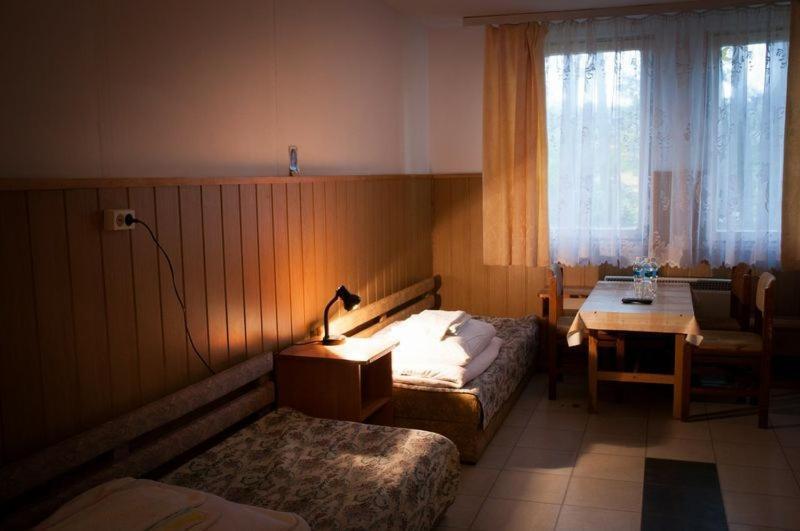 Centrum Szkolenia i Rekreacji Krasnobród Habitación foto